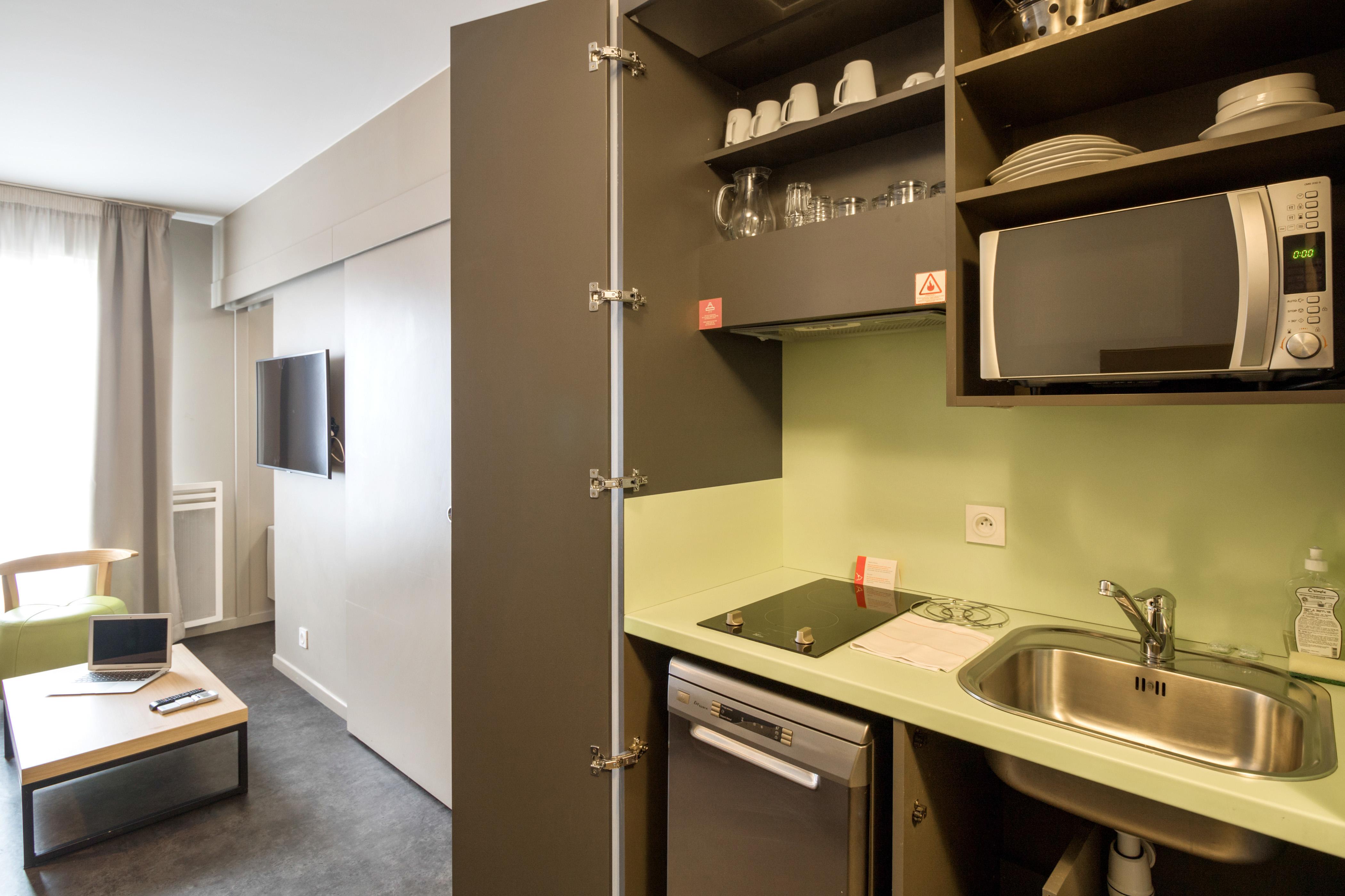 Aparthotel Appart'city Confort - Aeroport 4*