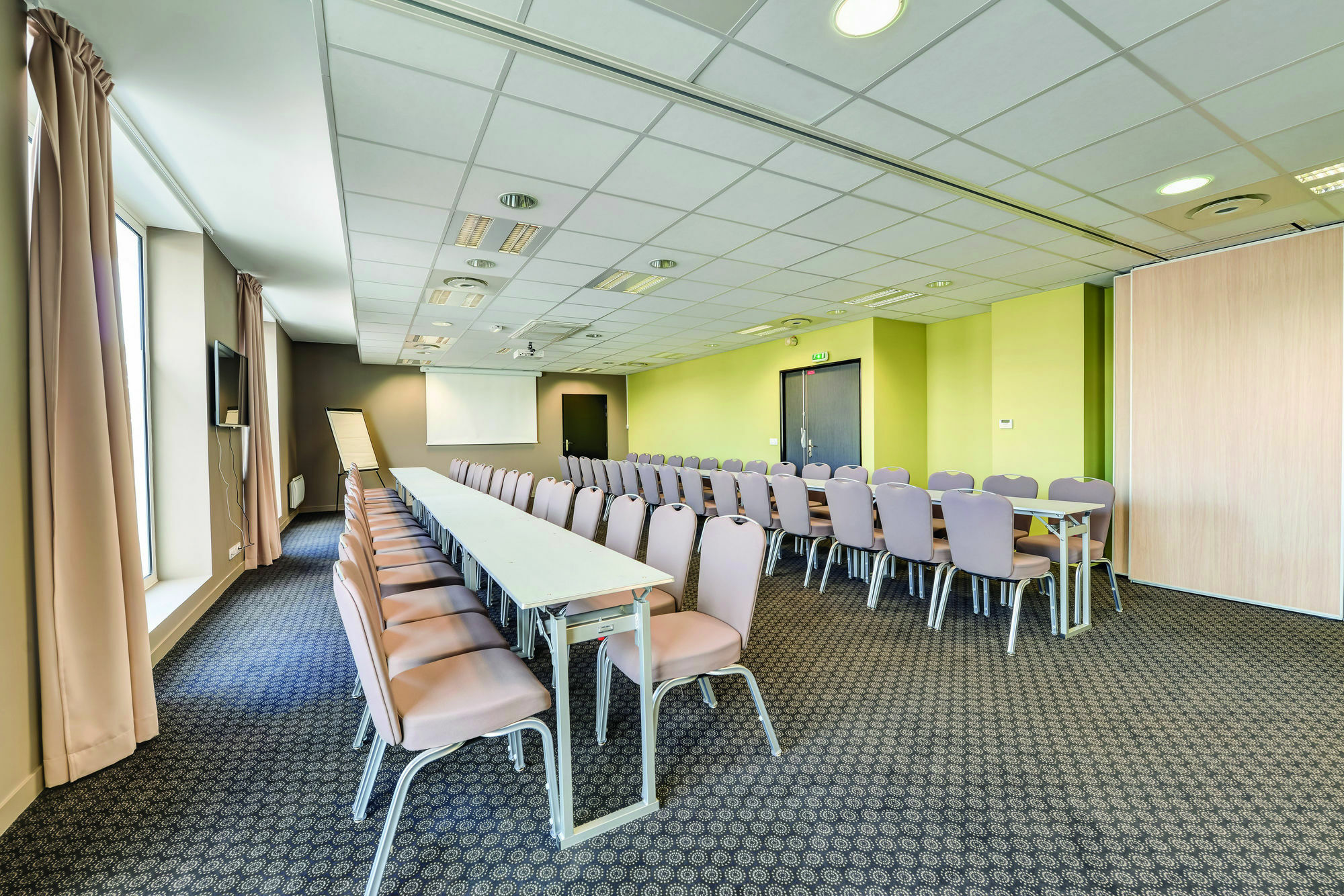 Appart'city Confort - Aeroport Aparthotel 4*